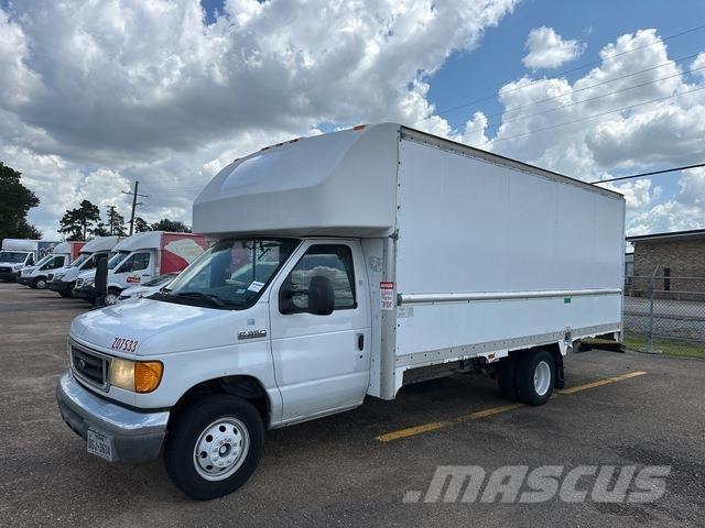 Ford E-350 Furgons