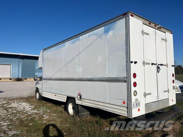 Ford E-350 Preču pārvadāšanas furgoni