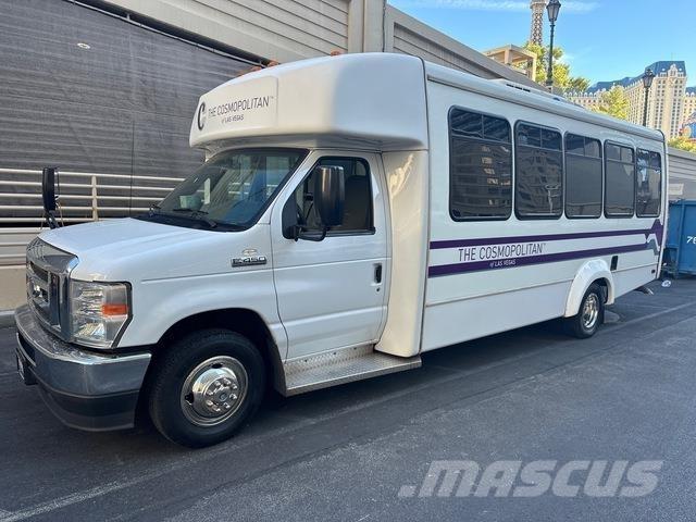 Ford E-450 Mikroautobusi