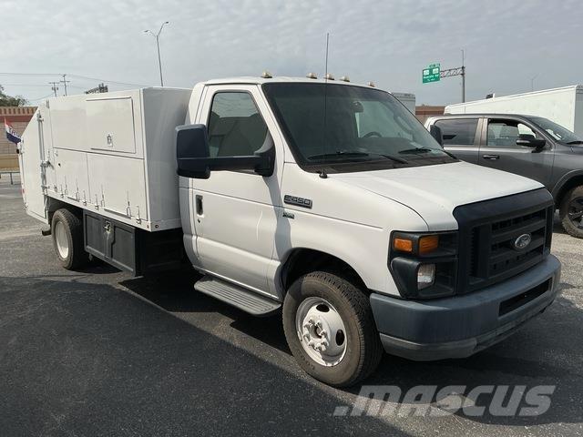 Ford E-450 Minerālmēslu izkliedētāji