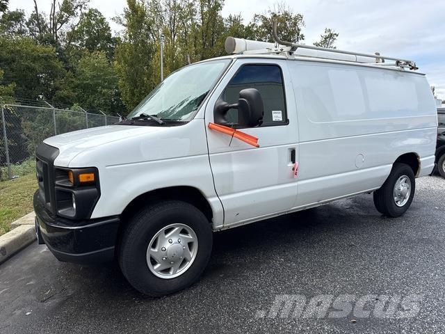 Ford E250 Preču pārvadāšanas furgoni