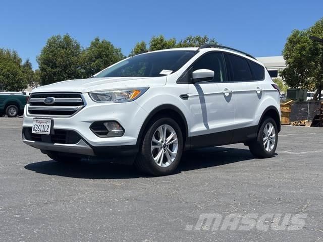 Ford Escape Automašīnas
