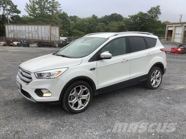Ford Escape Automašīnas