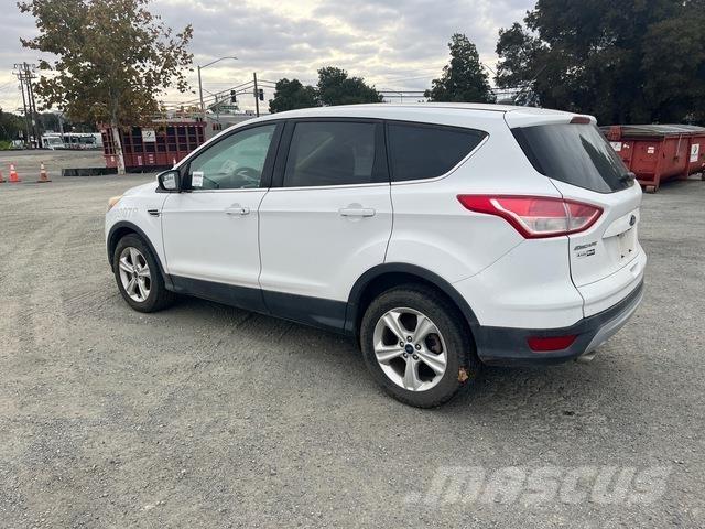 Ford Escape Automašīnas