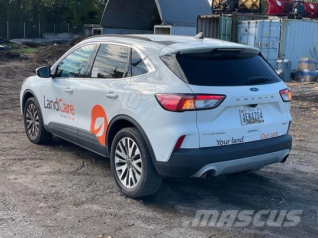 Ford Escape Automašīnas
