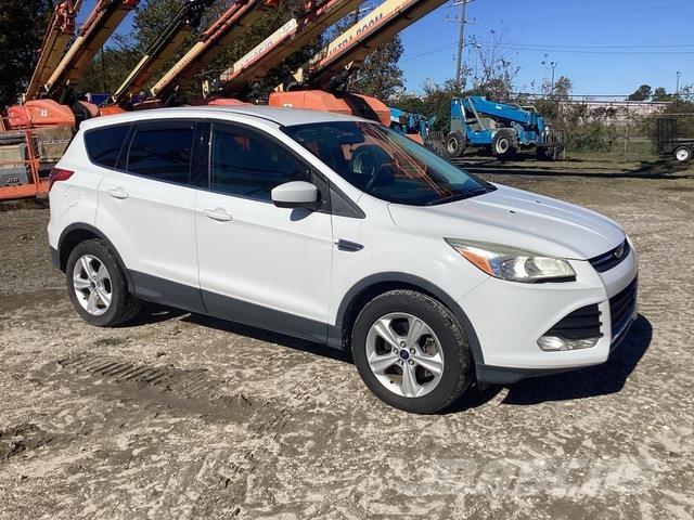 Ford Escape Automašīnas