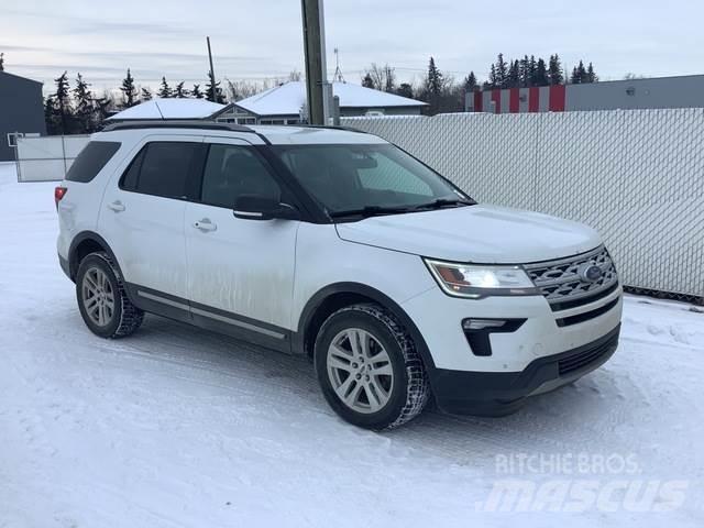 Ford Explorer Automašīnas