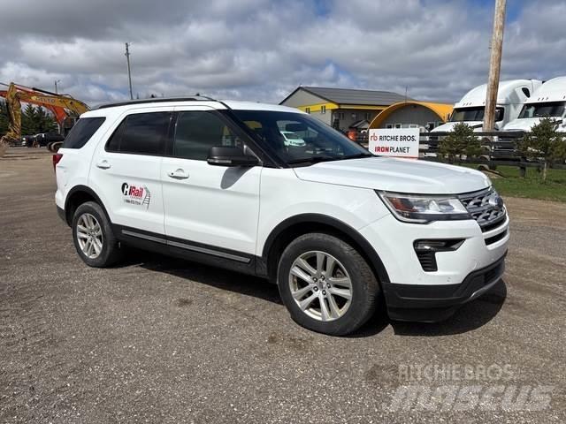 Ford Explorer Automašīnas