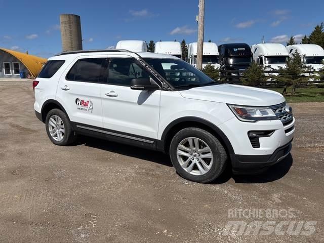 Ford Explorer Automašīnas