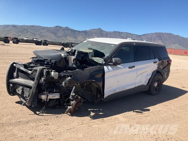 Ford Explorer Automašīnas