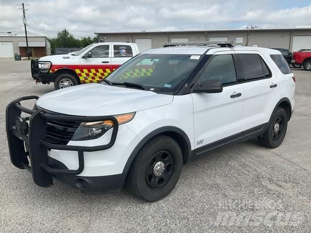 Ford Explorer Automašīnas