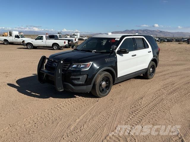 Ford Explorer Automašīnas