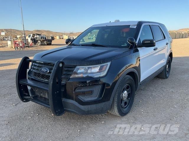Ford Explorer Automašīnas