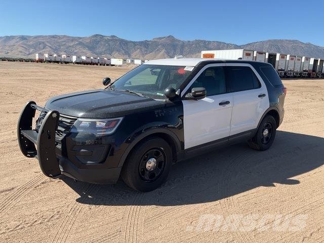 Ford Explorer Automašīnas