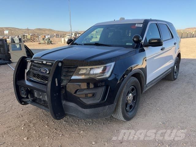 Ford Explorer Automašīnas