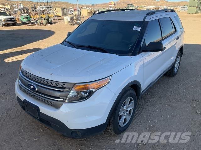 Ford Explorer Automašīnas