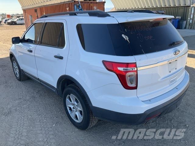 Ford Explorer Automašīnas