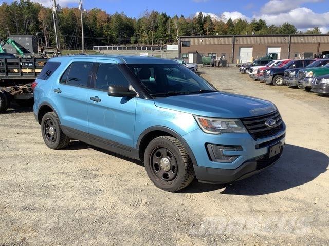 Ford Explorer Automašīnas