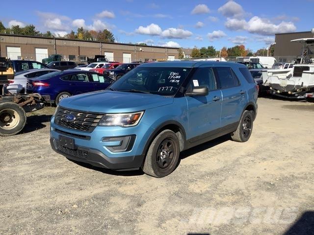 Ford Explorer Automašīnas