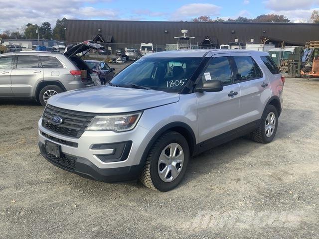 Ford Explorer Automašīnas