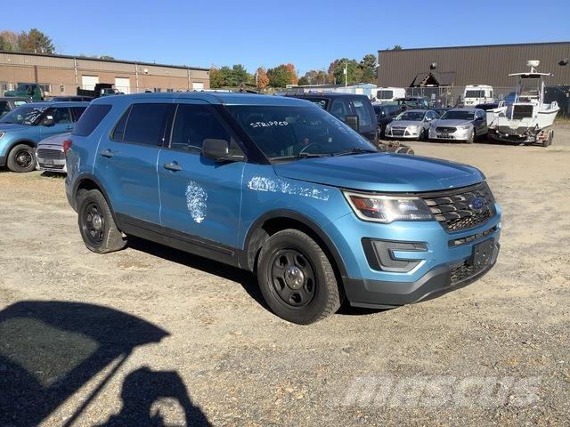 Ford Explorer Automašīnas