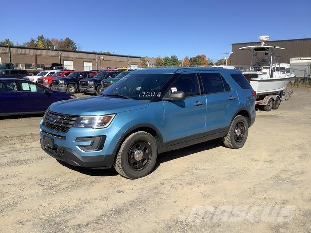 Ford Explorer Automašīnas