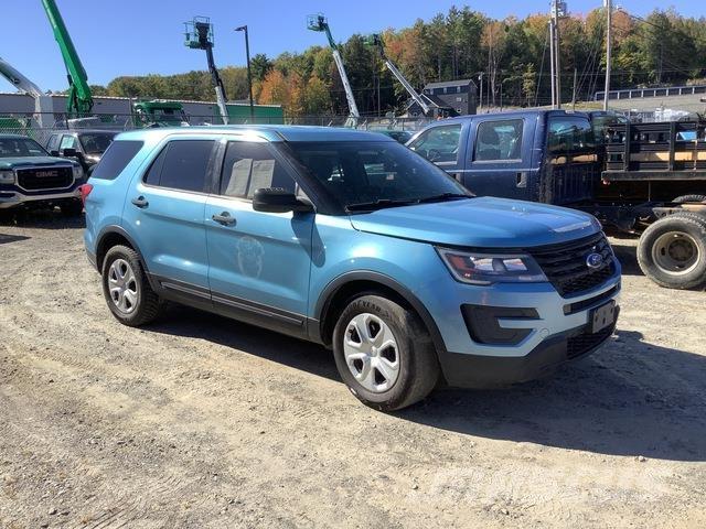 Ford Explorer Automašīnas
