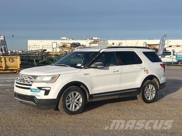 Ford Explorer Automašīnas