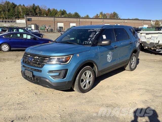 Ford Explorer Automašīnas