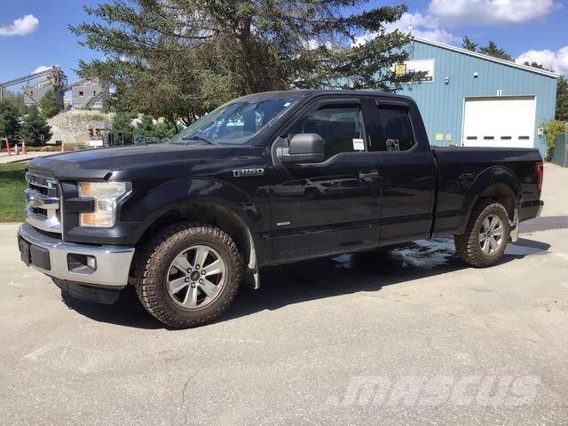 Ford F-150 Vieglais kravas automobilis/izkraušana no sāniem