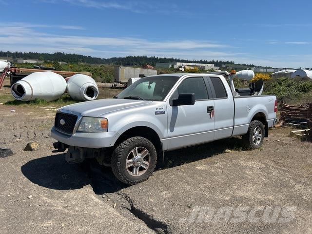 Ford F-150 XL Vieglais kravas automobilis/izkraušana no sāniem