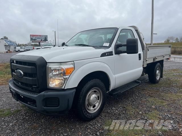 Ford F-250 Platformas/izkraušana no sāniem
