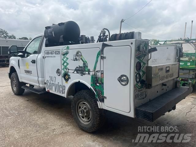 Ford F-250 Būvniecība- Citi