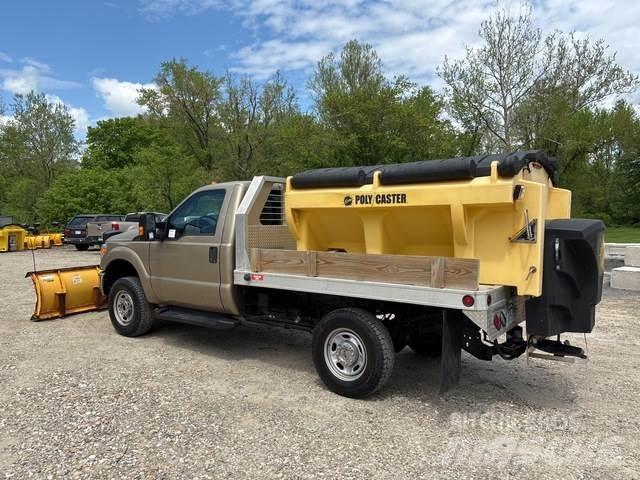 Ford F-250 Sniega naži un tīrītāji