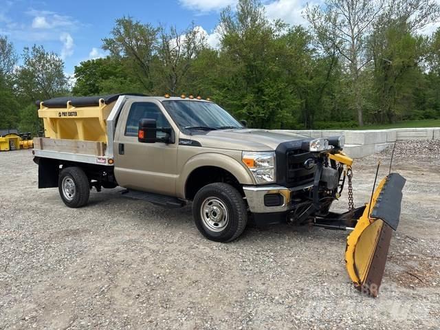 Ford F-250 Sniega naži un tīrītāji