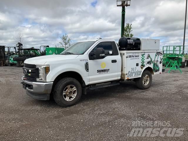 Ford F-250 Būvniecība- Citi
