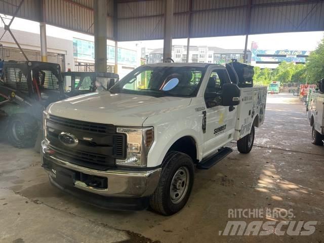 Ford F-250 Pilsētas atkritumvedēji