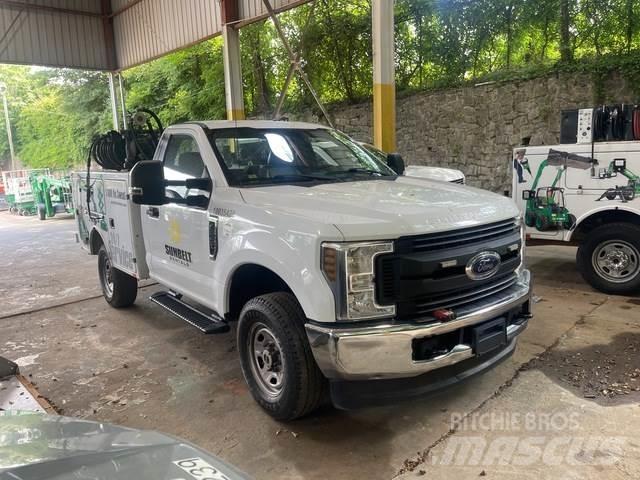 Ford F-250 Pilsētas atkritumvedēji