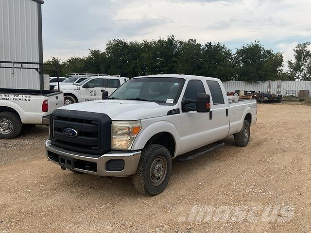 Ford F-250 Vieglais kravas automobilis/izkraušana no sāniem