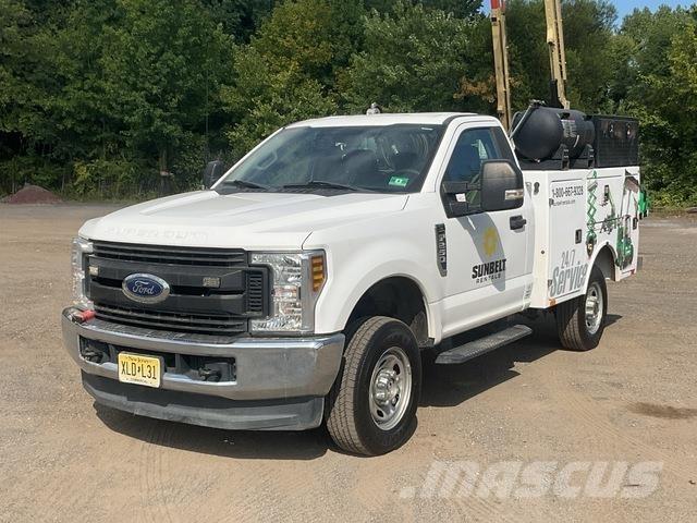 Ford F-250 Pilsētas atkritumvedēji