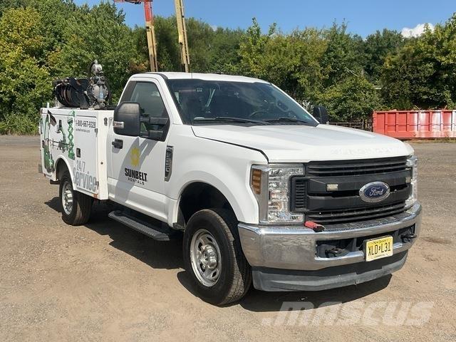 Ford F-250 Pilsētas atkritumvedēji