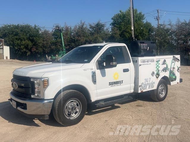 Ford F-250 Pilsētas atkritumvedēji