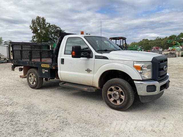 Ford F-250 Platformas/izkraušana no sāniem