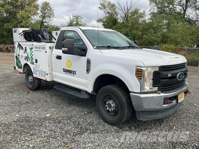 Ford F-250 Pilsētas atkritumvedēji