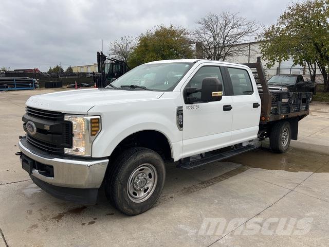 Ford F-250 Platformas/izkraušana no sāniem