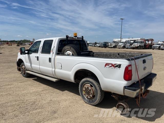 Ford F-350 Vieglais kravas automobilis/izkraušana no sāniem