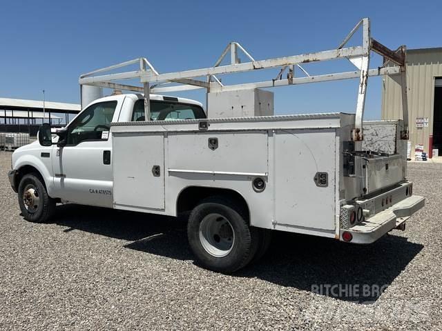 Ford F-350 Vieglais kravas automobilis/izkraušana no sāniem