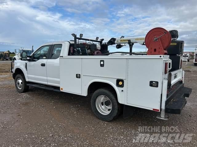 Ford F-350 Pilsētas atkritumvedēji