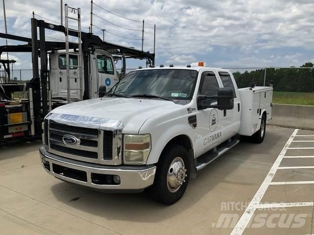 Ford F-350 Vieglais kravas automobilis/izkraušana no sāniem