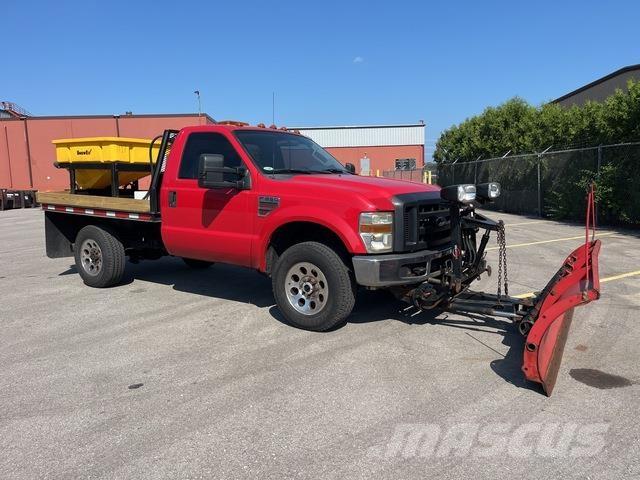 Ford F-350 Sniega naži un tīrītāji